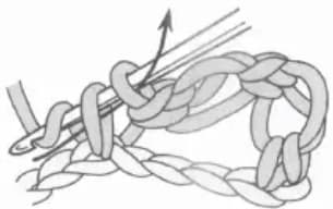 Solomon's Knot Step 6: Complete Row 1